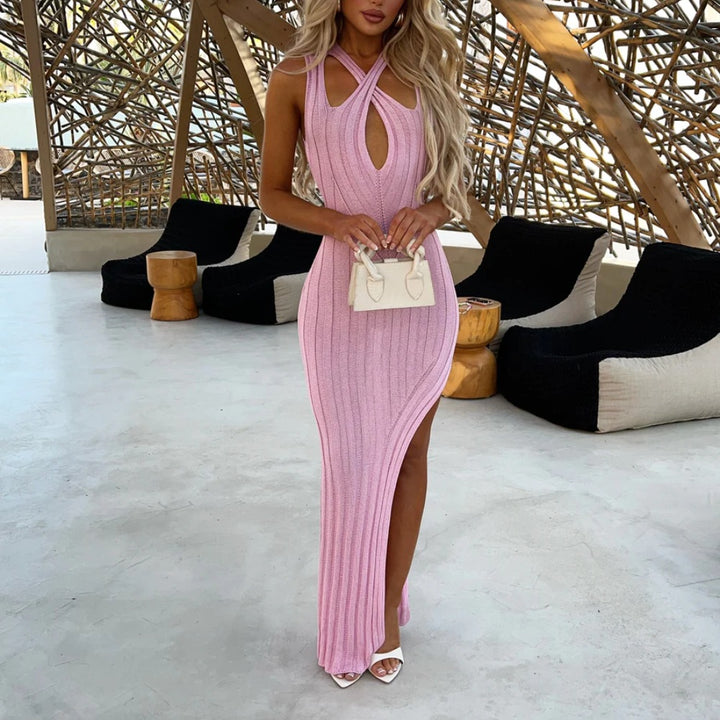 Zynelle - Chic Cut-Out Slit Maxi Dress