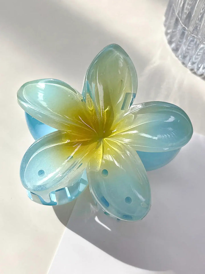 Maevyn - Glossy Flower Hairclip