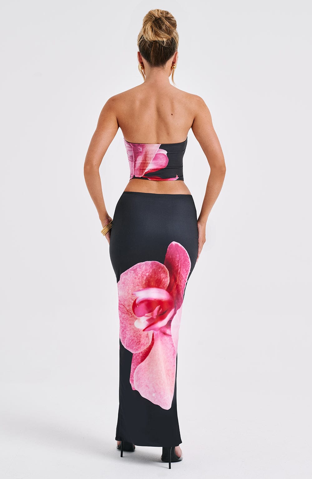 Soliana - Sleeveless Printed Crop-Top & Skirt Two-Piece Set